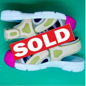 AUTHENTIC GUCCI RUBBER MESH FABRIC TINSEL SPORT SANDALS